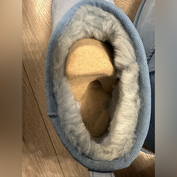 UGG Classic Ultra Mini - Picture 5 of 12